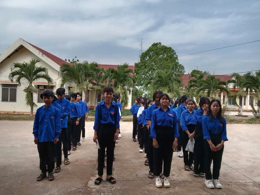 Ra quân Ngày cao điểm chung tay xây dựng nông thôn mới và Ngày Chủ nhật xanh lần thứ I năm 2025